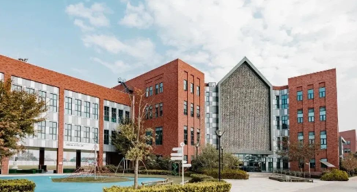转轨国际学校要做什么准备工作？该如何选择、如何备考？