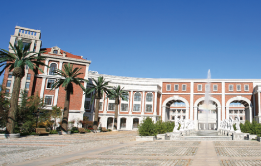 青岛墨尔文中学2024年招生学费是多少？