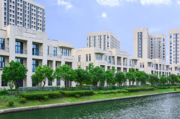 上海高藤致远创新学校