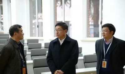 上海市外事办代表团参观交大国际化教育环境