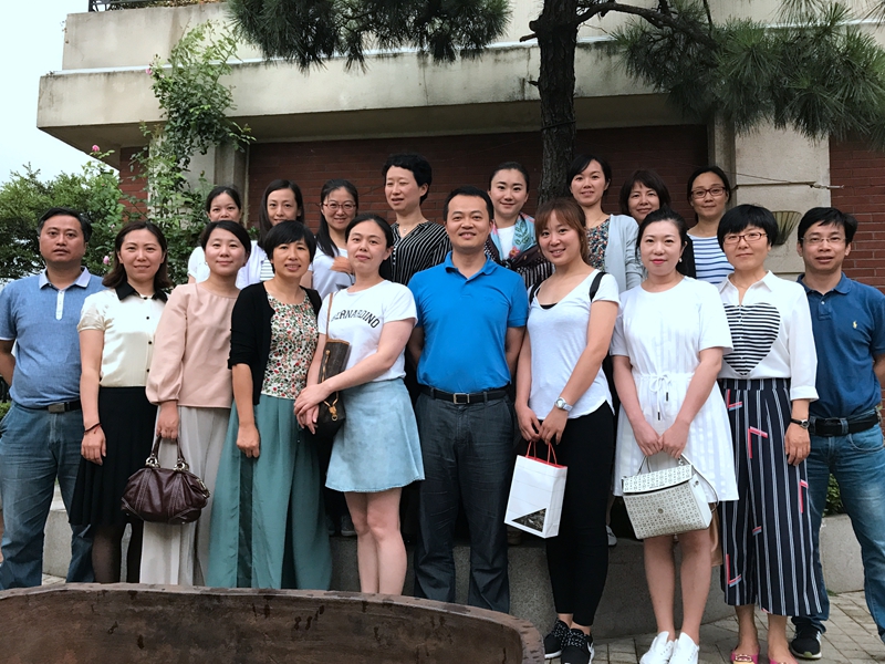 学科特色发展 学科融合发展 ——世外中学教研组长工作总结会